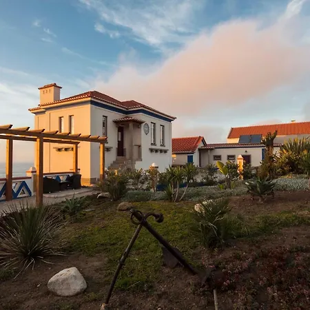 O Amorzinho Sintra Bed & Breakfast 4*