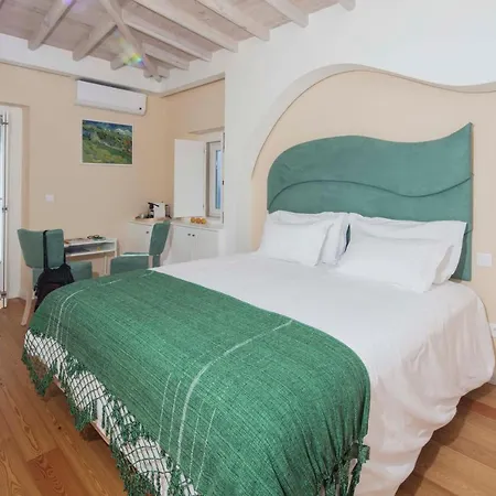 O Amorzinho Sintra Bed and breakfast *